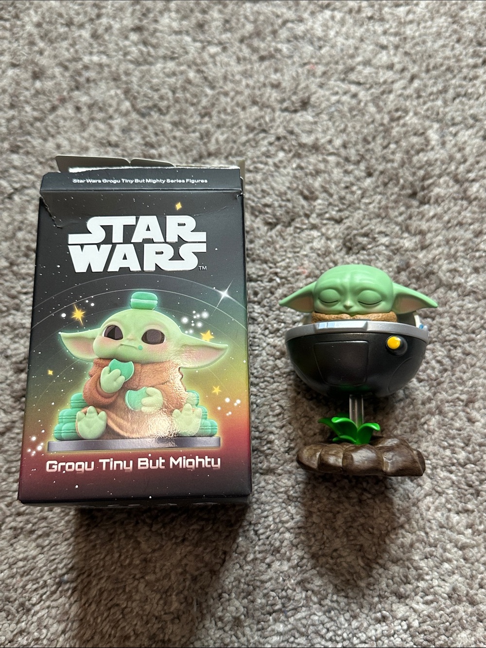 Star Wars Grogu Tiny But Mighty Figure - Swaddling